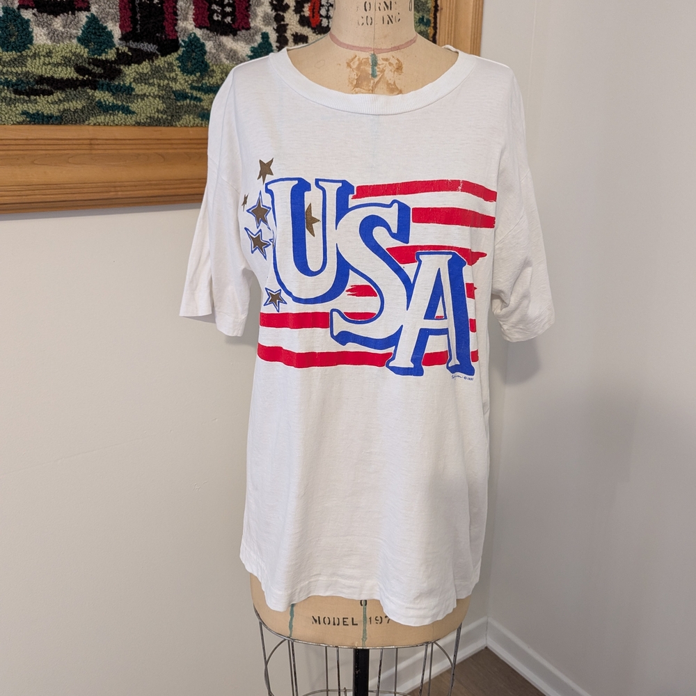 USA Graphic T-Shirt in White and Blue - Picture 1 of 9